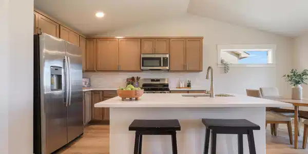 Image 3: Edgewood - Kitchen 1