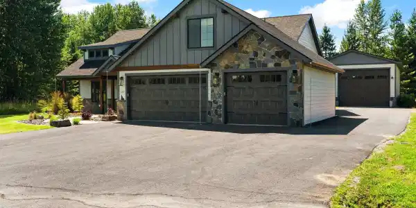 157 Whiskey Jack CIR