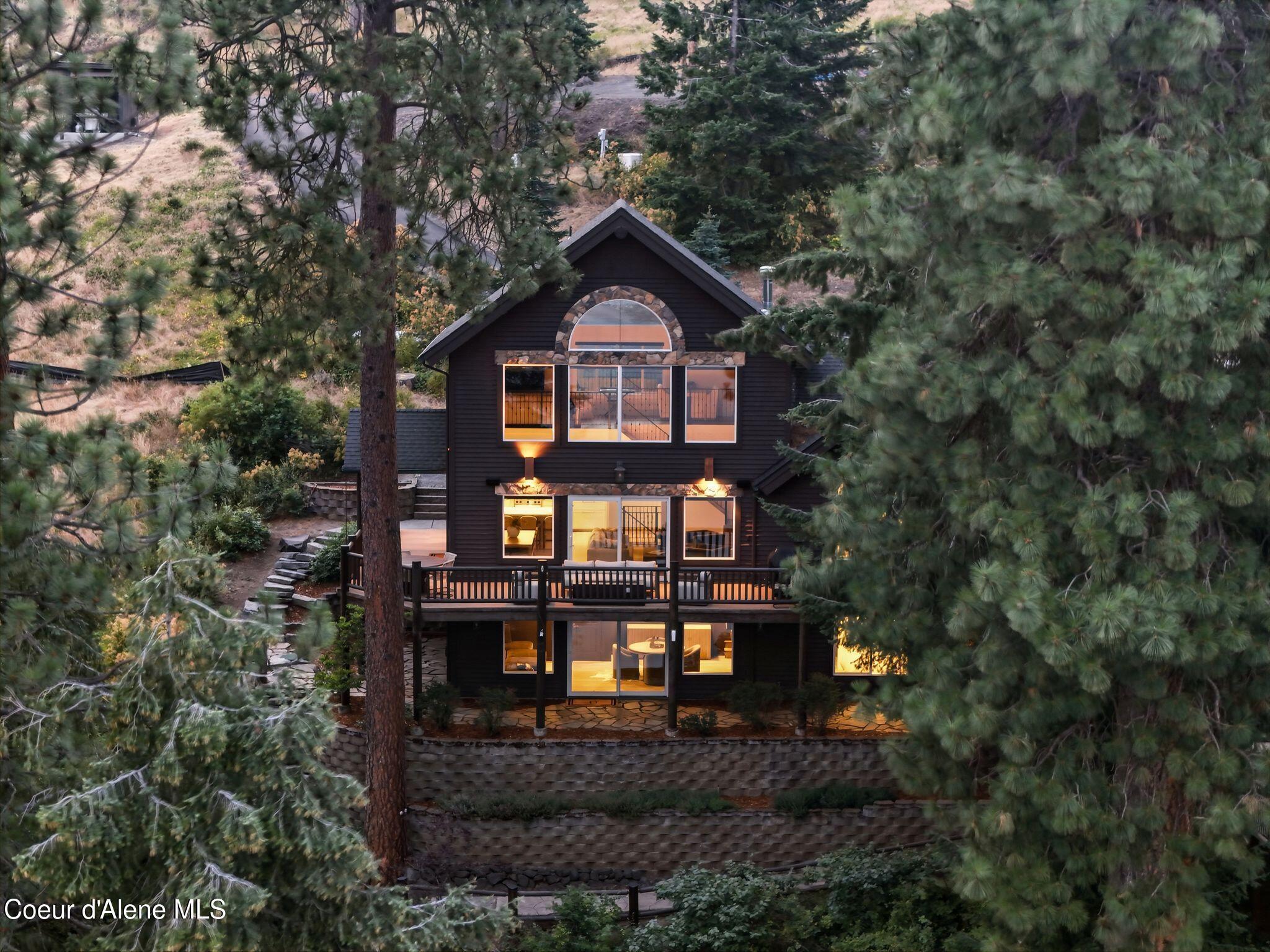 Image 4: Back of Home