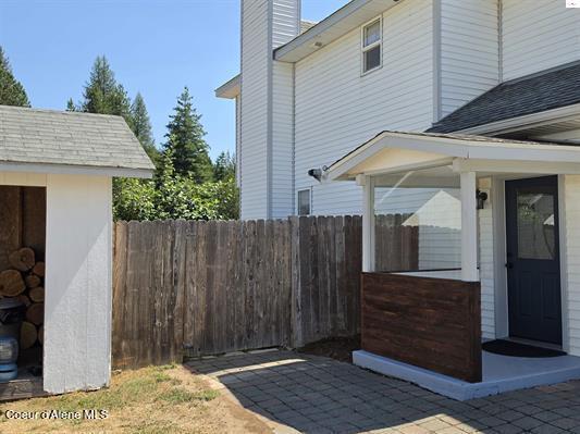 Image 3: Back Porch