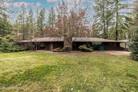 649 S TANGLEWOOD RD