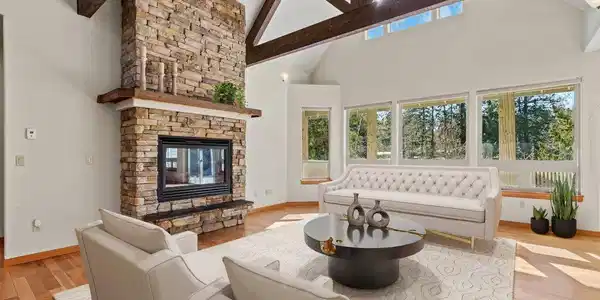 Image 2: 25-Living-Room-TRADITIONAL_FAMILY_ROOM_0