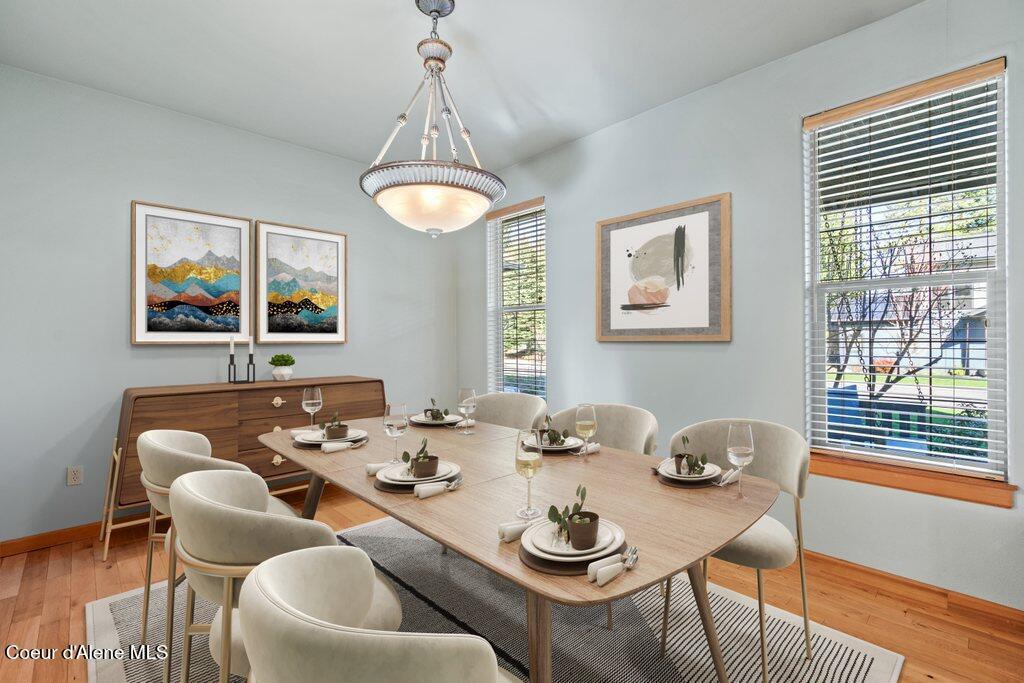 Image 3: 23-Dining-Room-CONTEMPORARY_DINING_ROOM_
