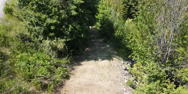 Image 2: Easy access off of S Idaho Club Dr