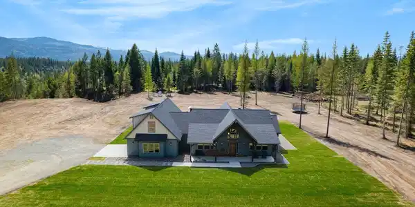 Image 2: 2_DJI_0756