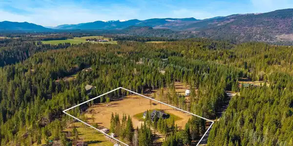 Image 4: 85_DJI_20260410010145_0259_D plotline