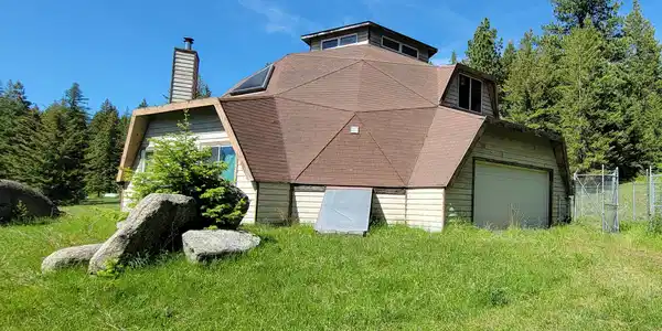 Image 2: South Side of Home