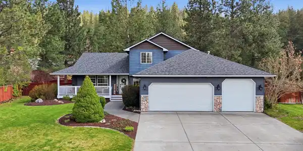 3864 N Miners Loop