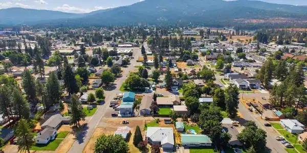 Image 4: 206 aerial