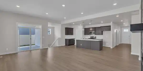 Image 4: Ennis Living to Kitchen