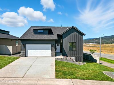 6631 Portrush Dr