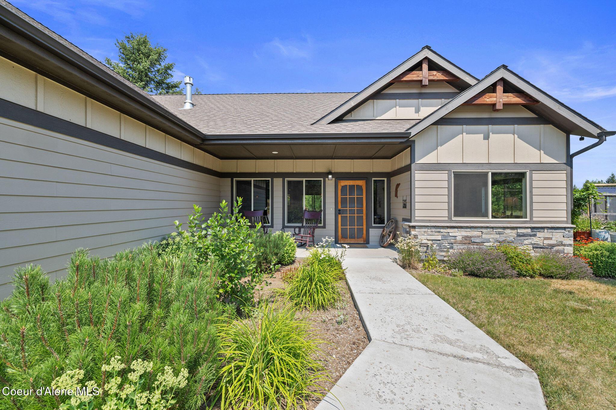 Image 4: Custom Home