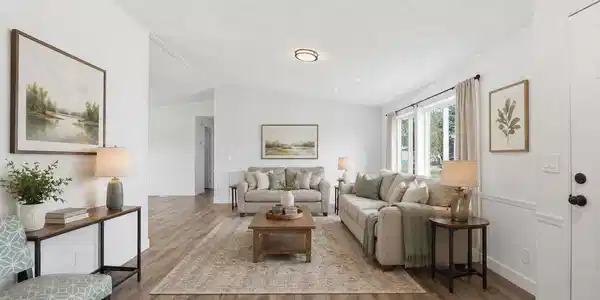 Image 4: 3.5 virtually staged living room & entry