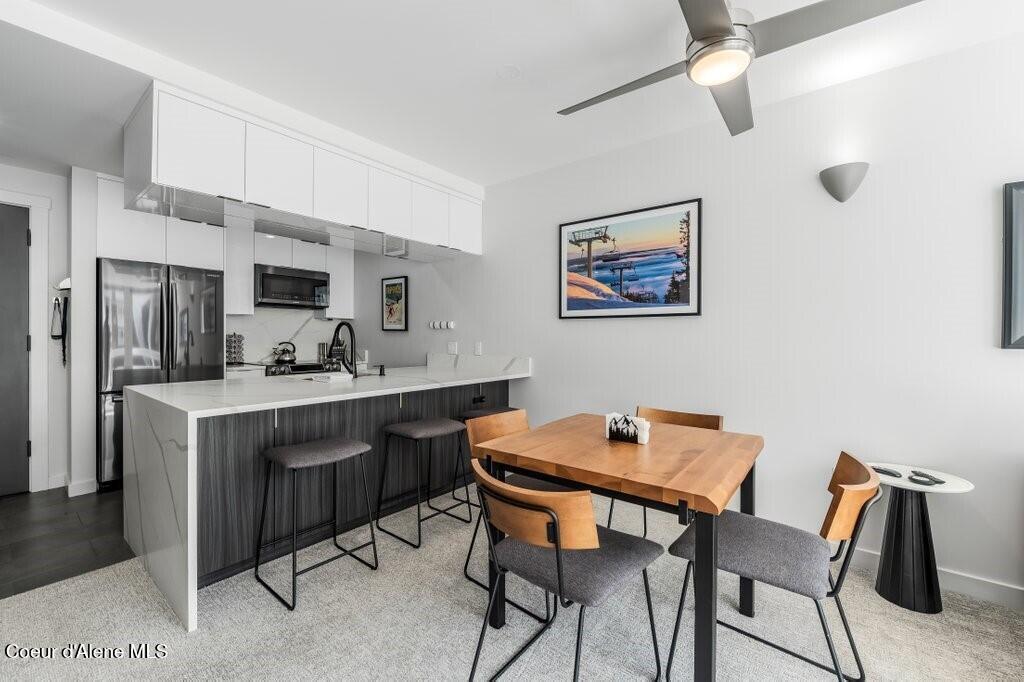 Image 3: Newly Remodeled Interiors