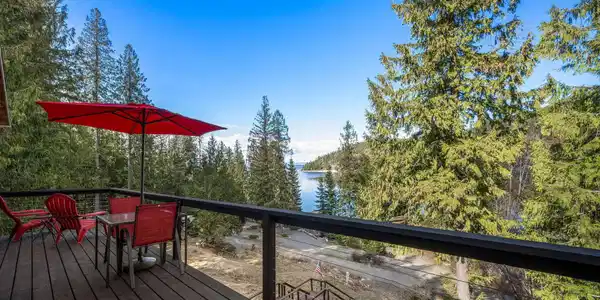 174 Bay Dr