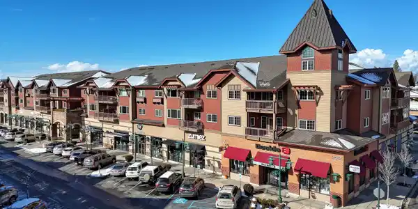 2051 N Main St Unit 208
