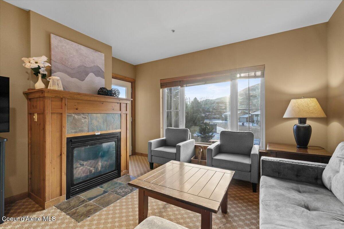 Image 2: 12-Living Room