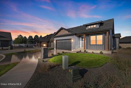 2634 E Salvation