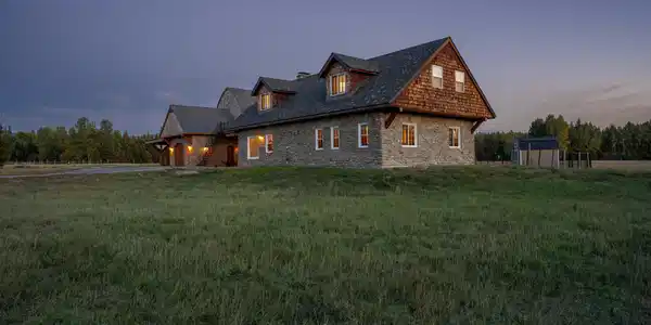 Image 3: NW corner