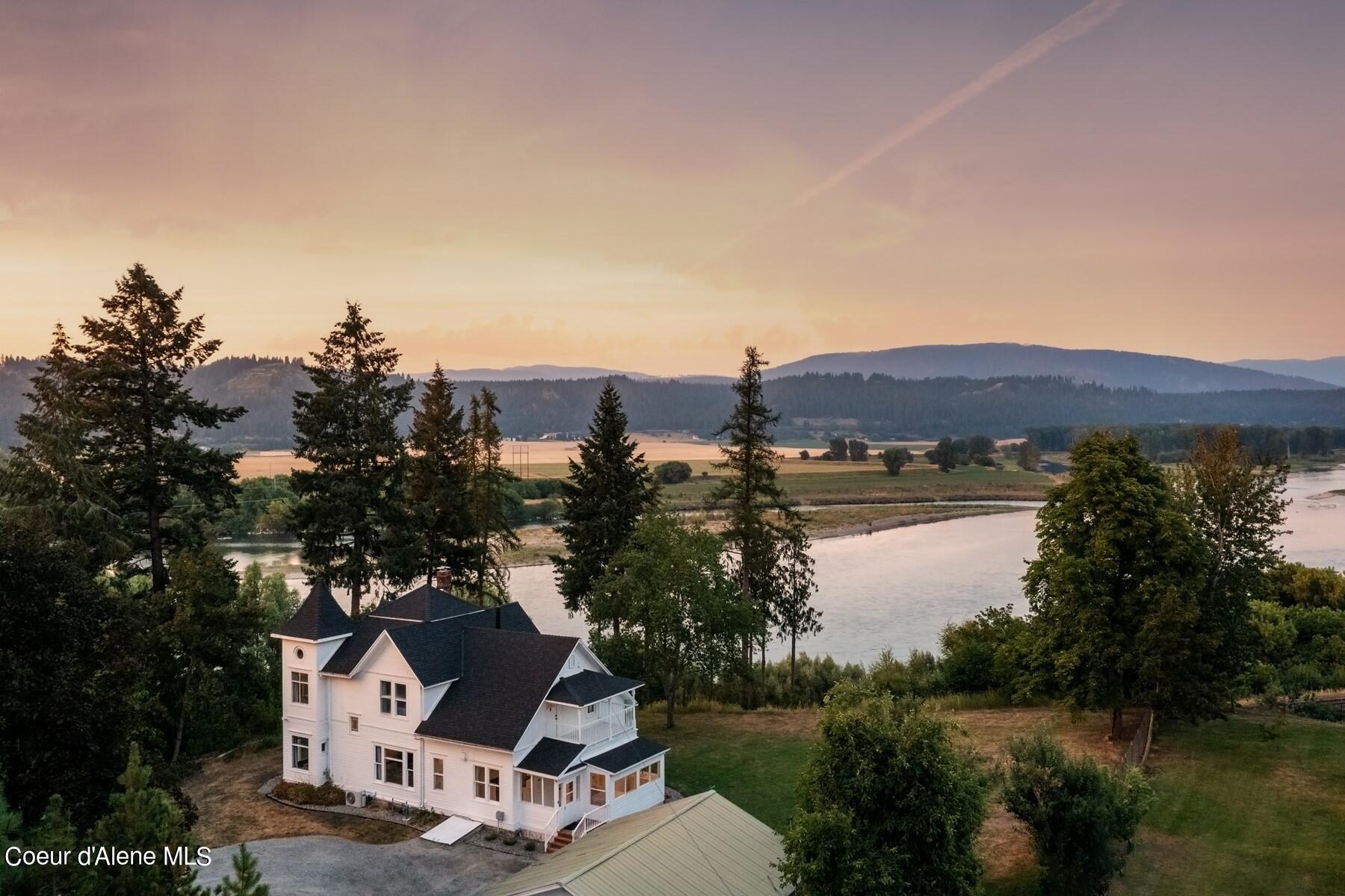 Image 1: Picture Perfect.