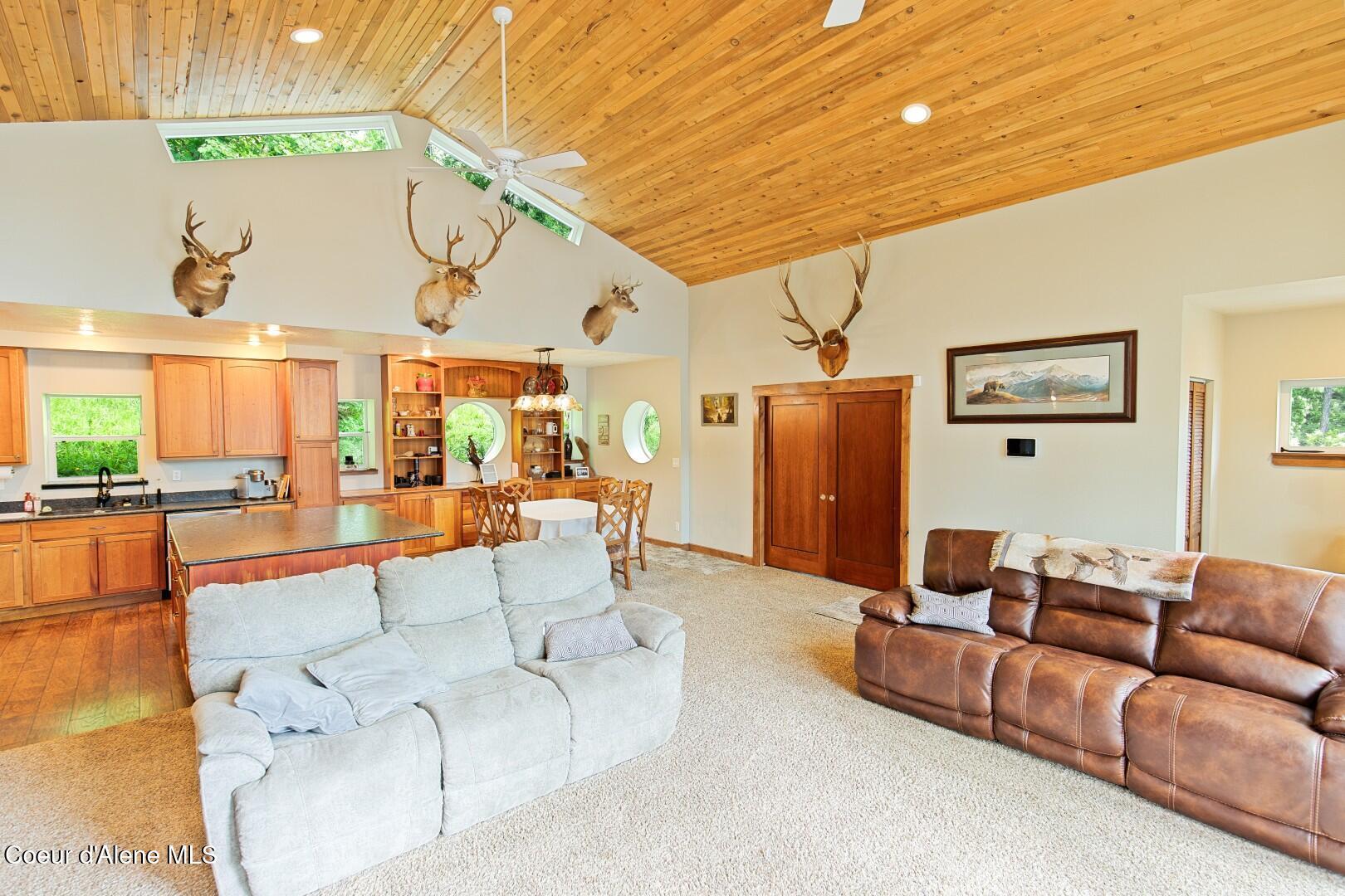 Image 4: Living Room2 (Large)