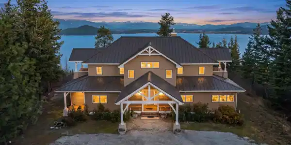 1175 Eureka Rd