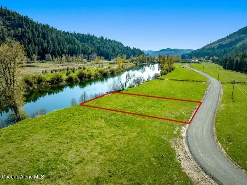 Image 1: Lot 5