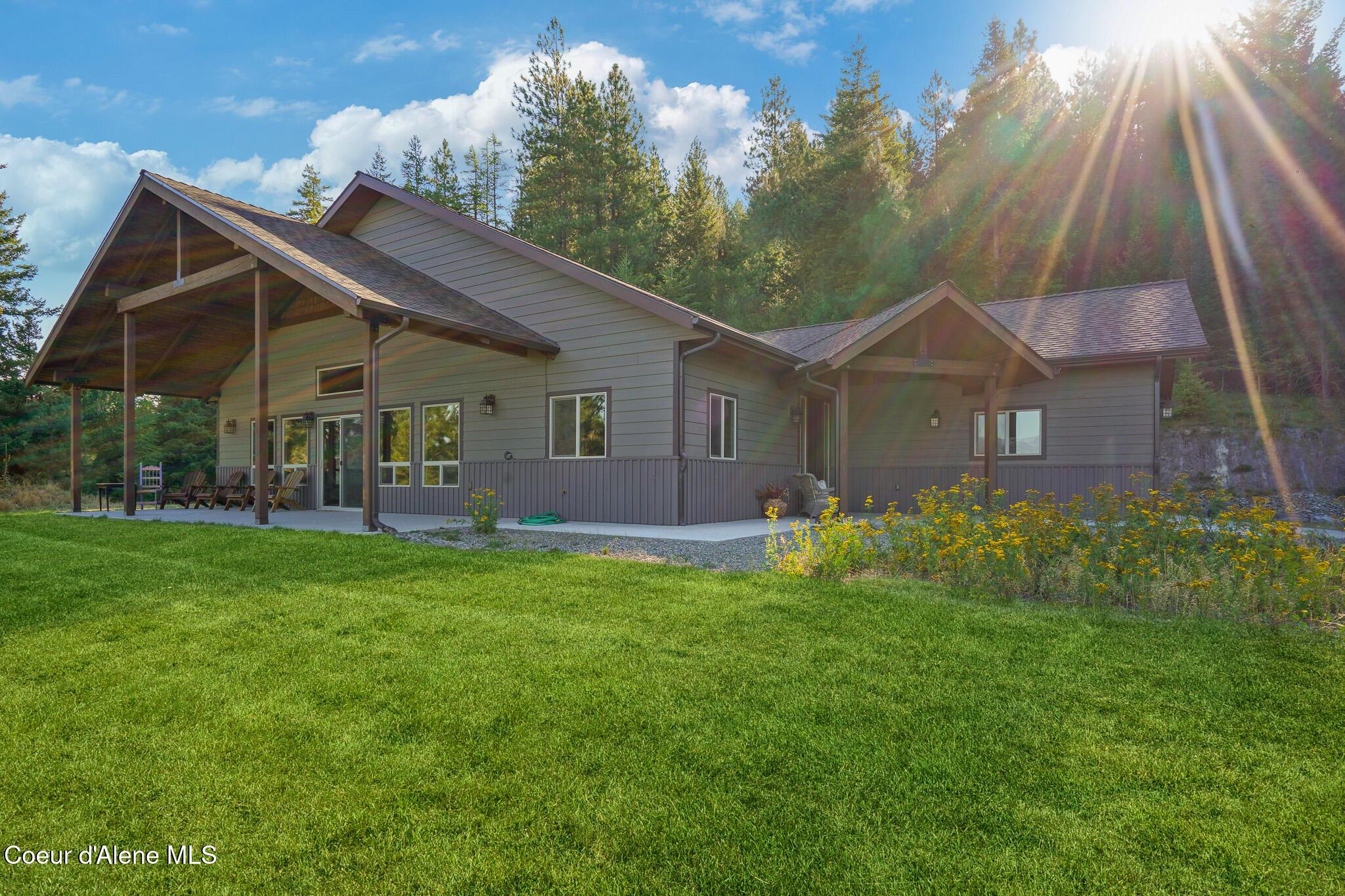 Image 1: Stunning Paradise Valley setting