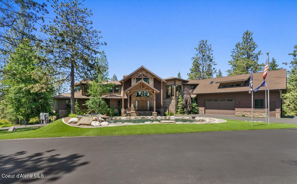 Image 4: Beautiful entry