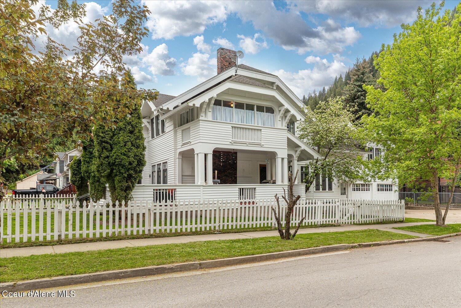 Image 4: 504 First St, Wallace Idaho
