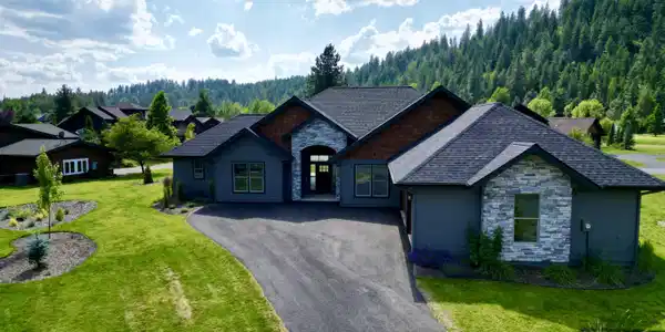 86 Marie Victoria Ct