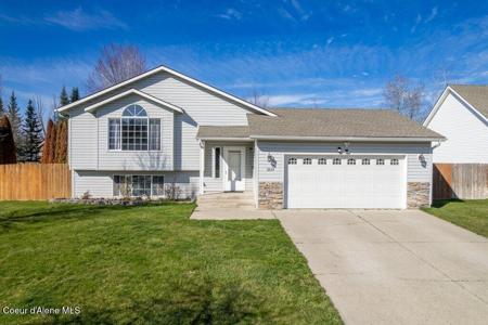2639 W Blueberry CIR