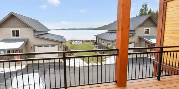 96 Palouse Dr