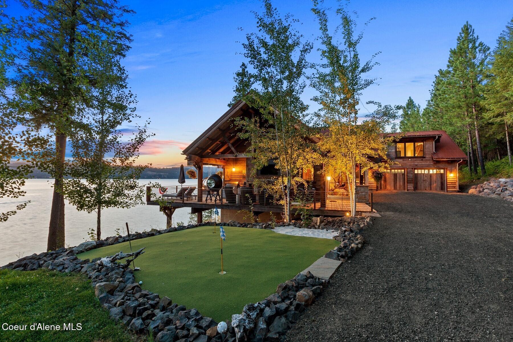 Image 1: NW Luxury Meets Lakefront