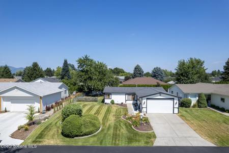 1393 W Linwood Dr