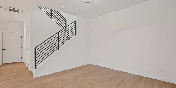 Image 4: 05-Entry and Living Room