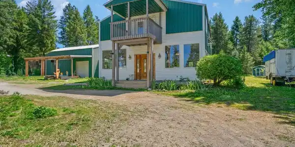 701 Sierra Ln