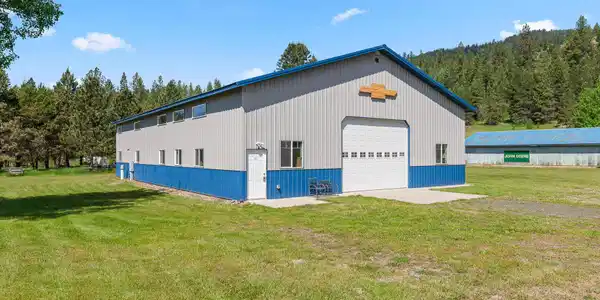 Image 2: 26277NChevrolaneWay-2