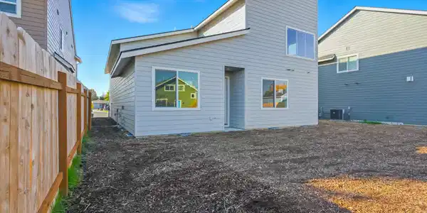 Image 4: 4