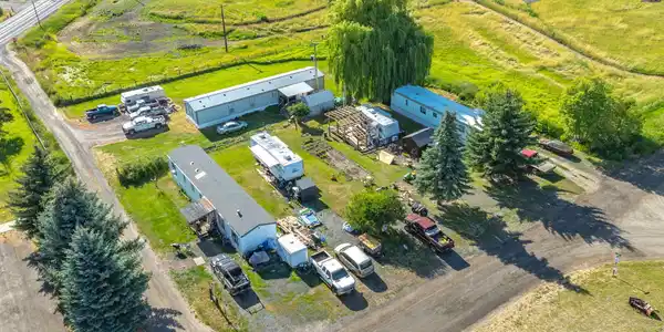 Image 3: Tensed Mobile Home Park