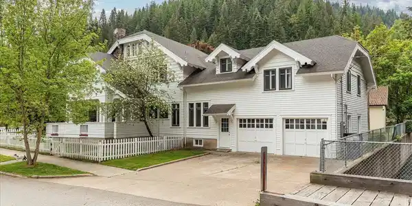 Image 3: 504 First St, Wallace Idaho