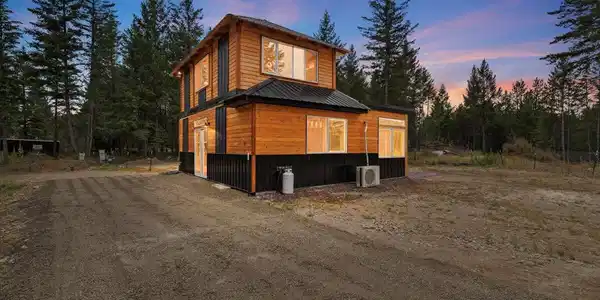 558 Sawbuck Rd