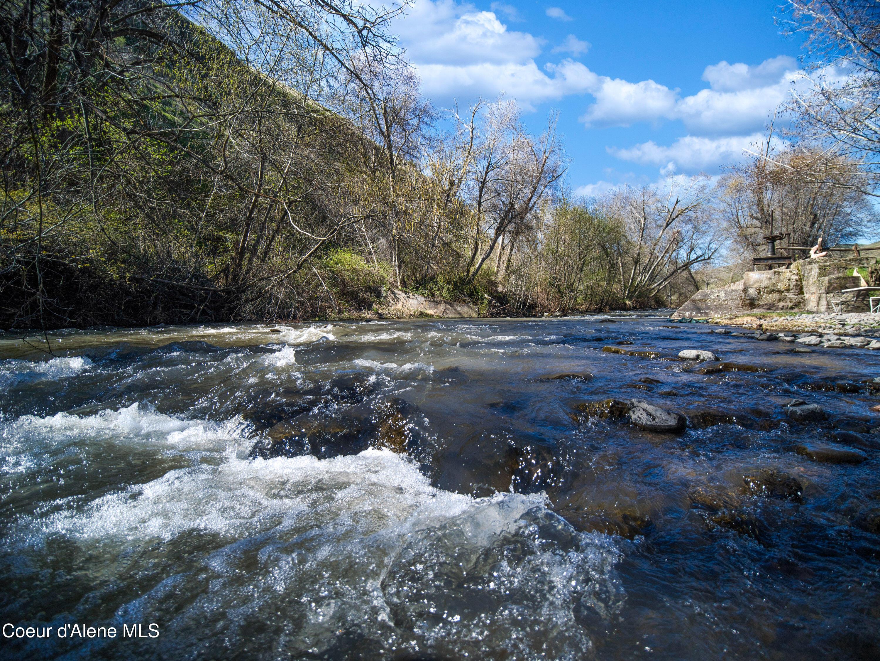 Image 3: Photo_03