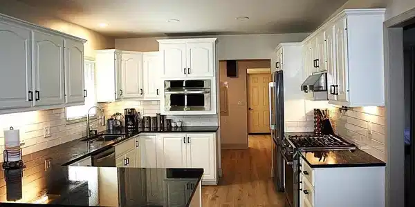Image 4: 4