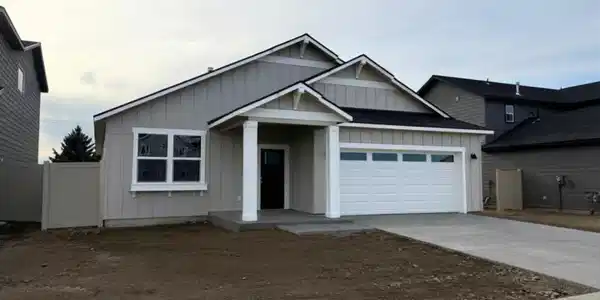 4841 W Homeward Bound Blvd