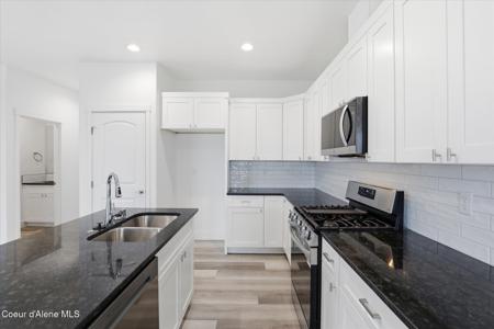 645 N Creative Way (Lot 14)