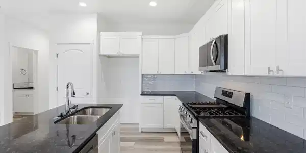 645 N Creative Way (Lot 14)