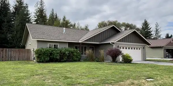 124 Brittany Loop