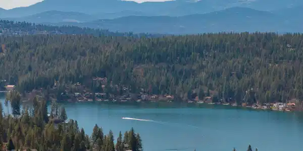 Image 3: Hayden Lake Views
