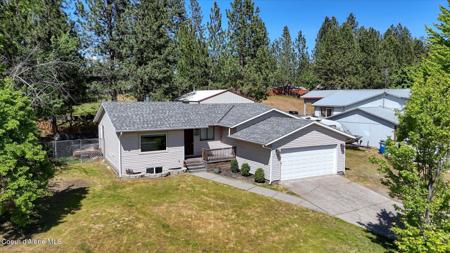 1911 E Sundance DR